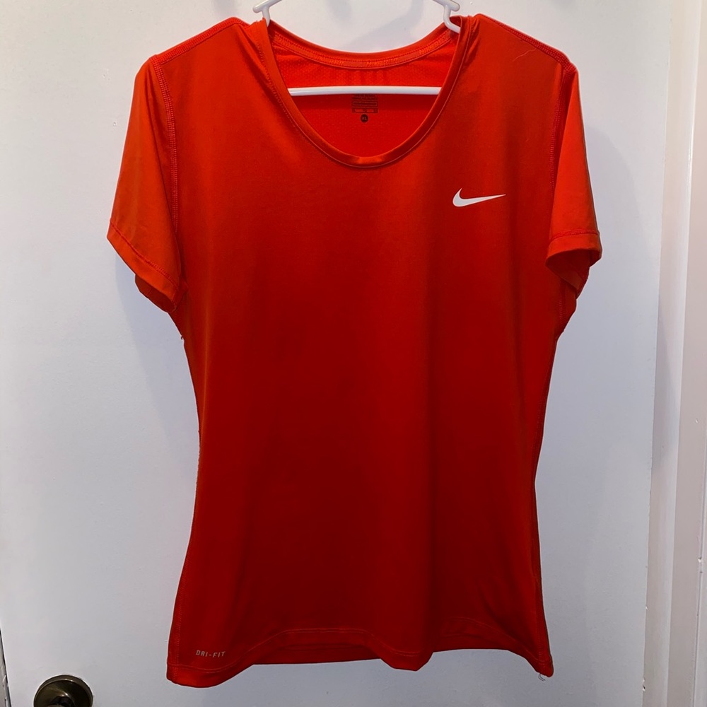 Women’s Nike Shirt